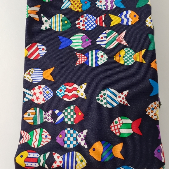 Alynn Neckware Patchwork Fish Design - Picture 2 of 4